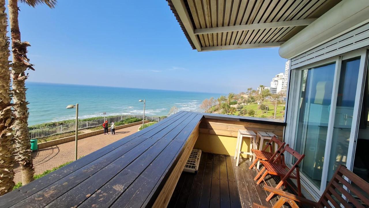 Magic On The Sea-Suites With A Private Jacuzzi And A Private Sea View Нетанья Екстер'єр фото