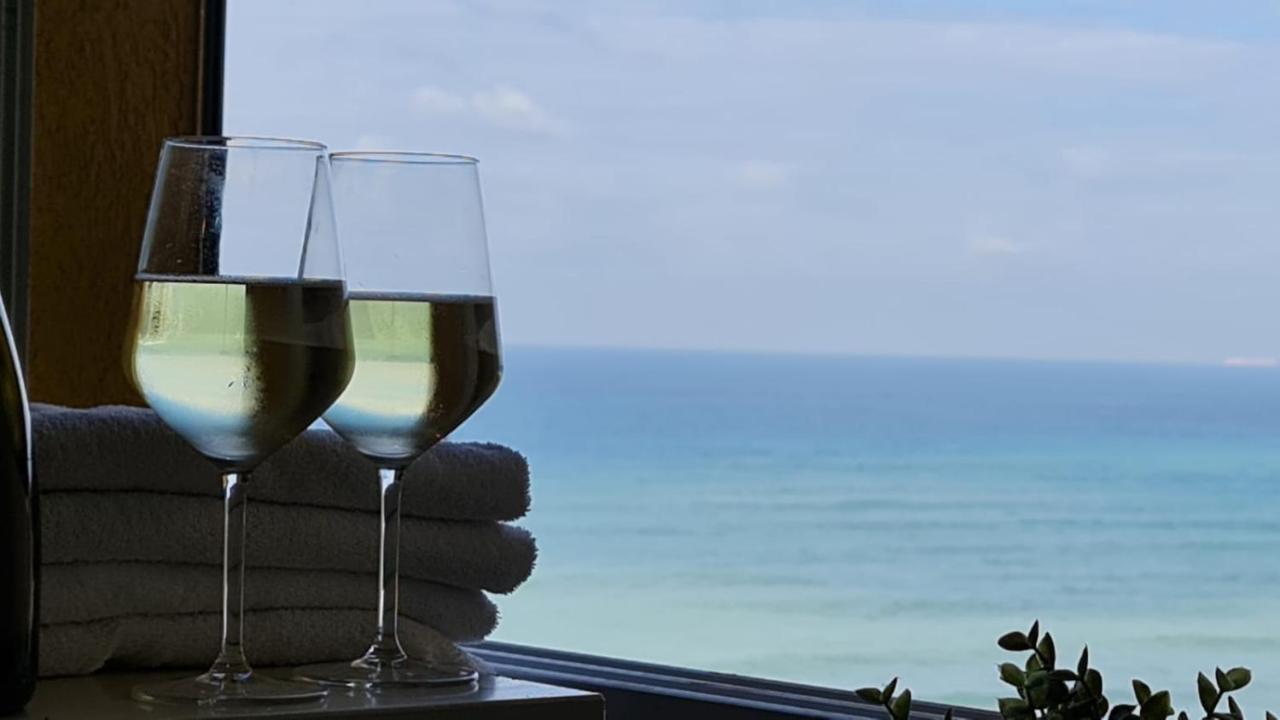 Magic On The Sea-Suites With A Private Jacuzzi And A Private Sea View Нетанья Екстер'єр фото